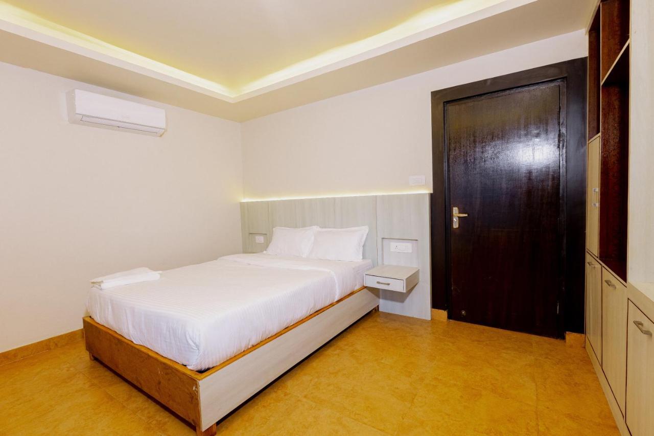 Ferienwohnung Poms Penthouse Pokhara Exterior foto