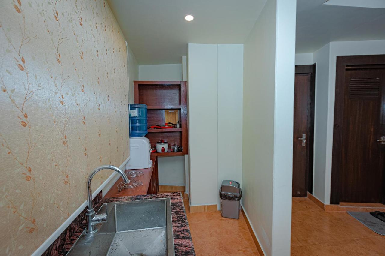 Ferienwohnung Poms Penthouse Pokhara Exterior foto
